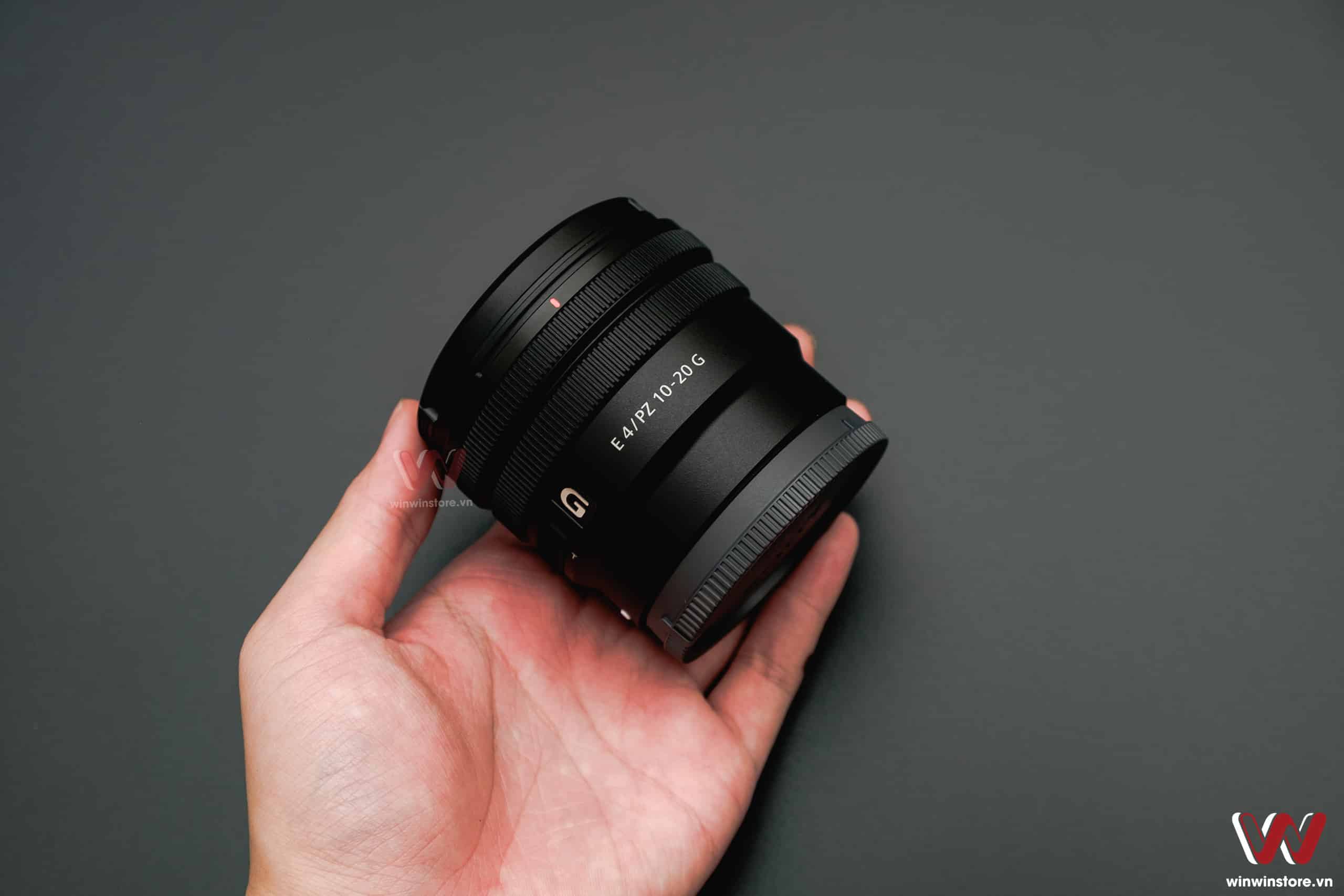 Trên tay ống kính Sony E 10-20mm F4 PZ G, ống kính zoom góc rộng nhỏ gọn mới cho máy APS-C