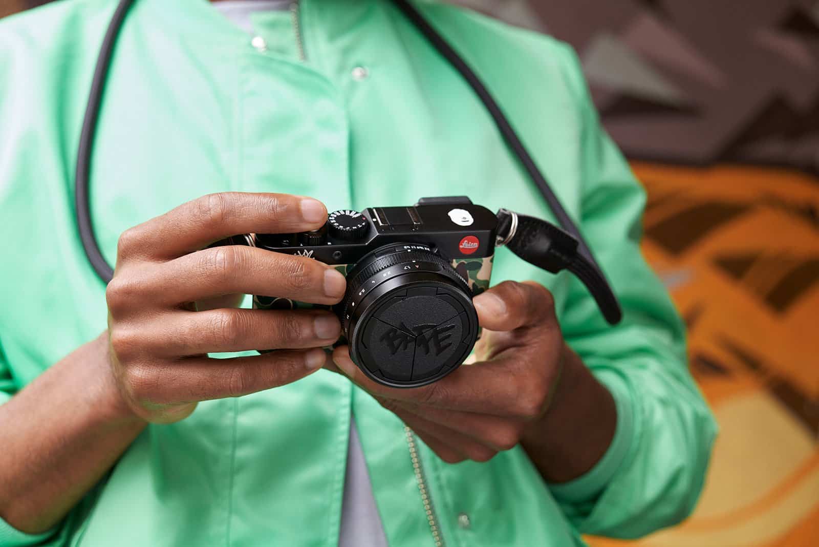 Leica hợp tác với BAPE ra mắt máy ảnh D-Lux 7 bản giới hạn