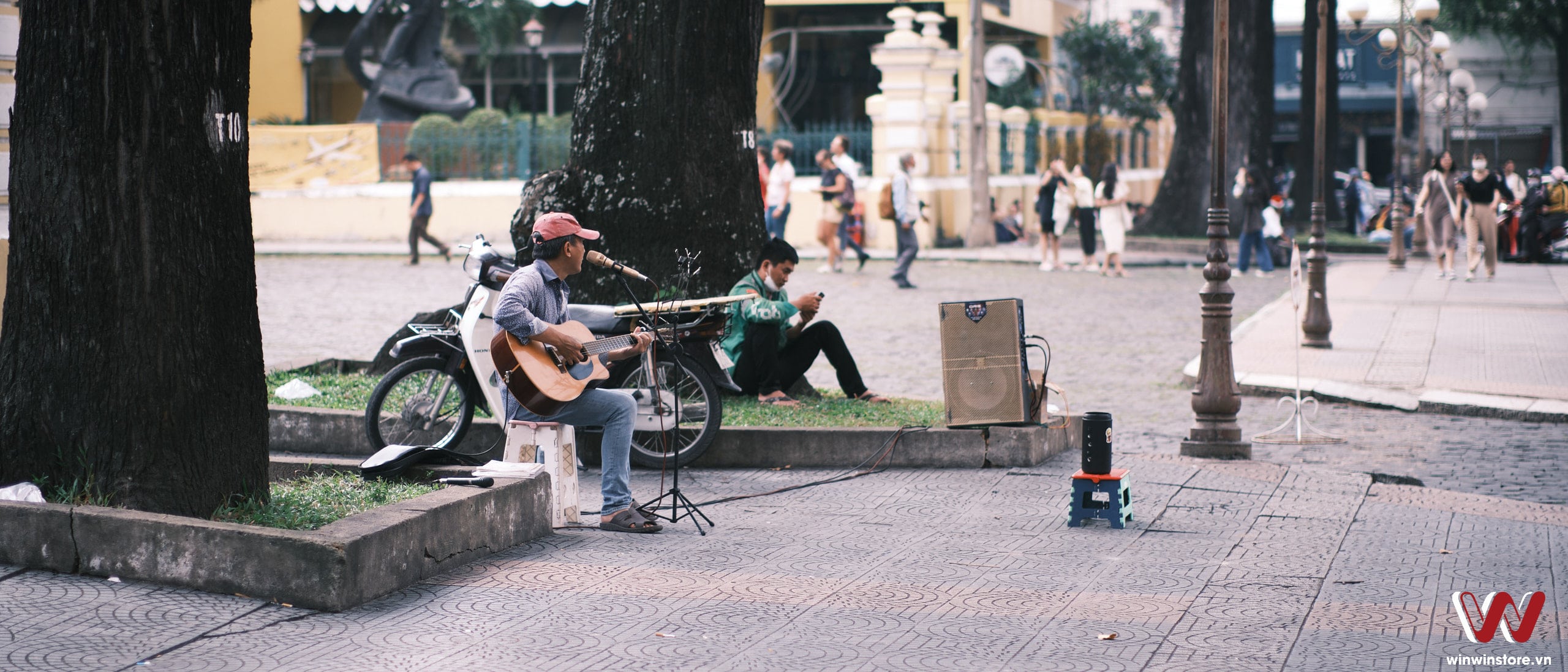 Ống kính Tokina atx-m 56mm F1.4 cho Fujifilm X