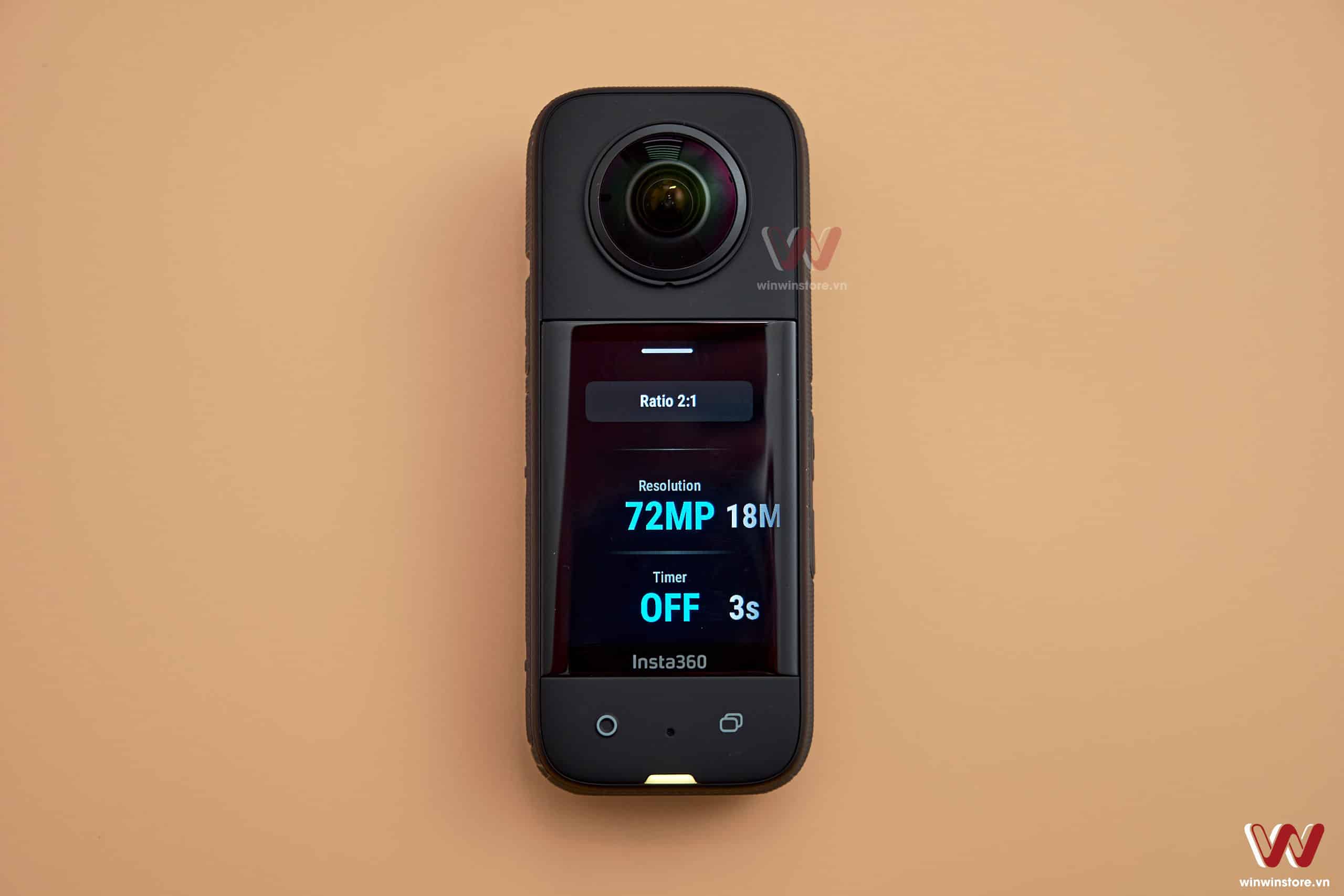 Mở hộp Insta360 X3 chính hãng tại Việt Nam, giá 11.550.000đ