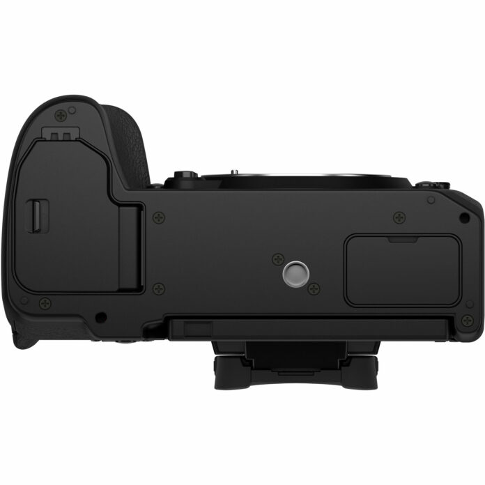 Máy ảnh Fujifilm X-H2 với ống kính XF 16-80mm