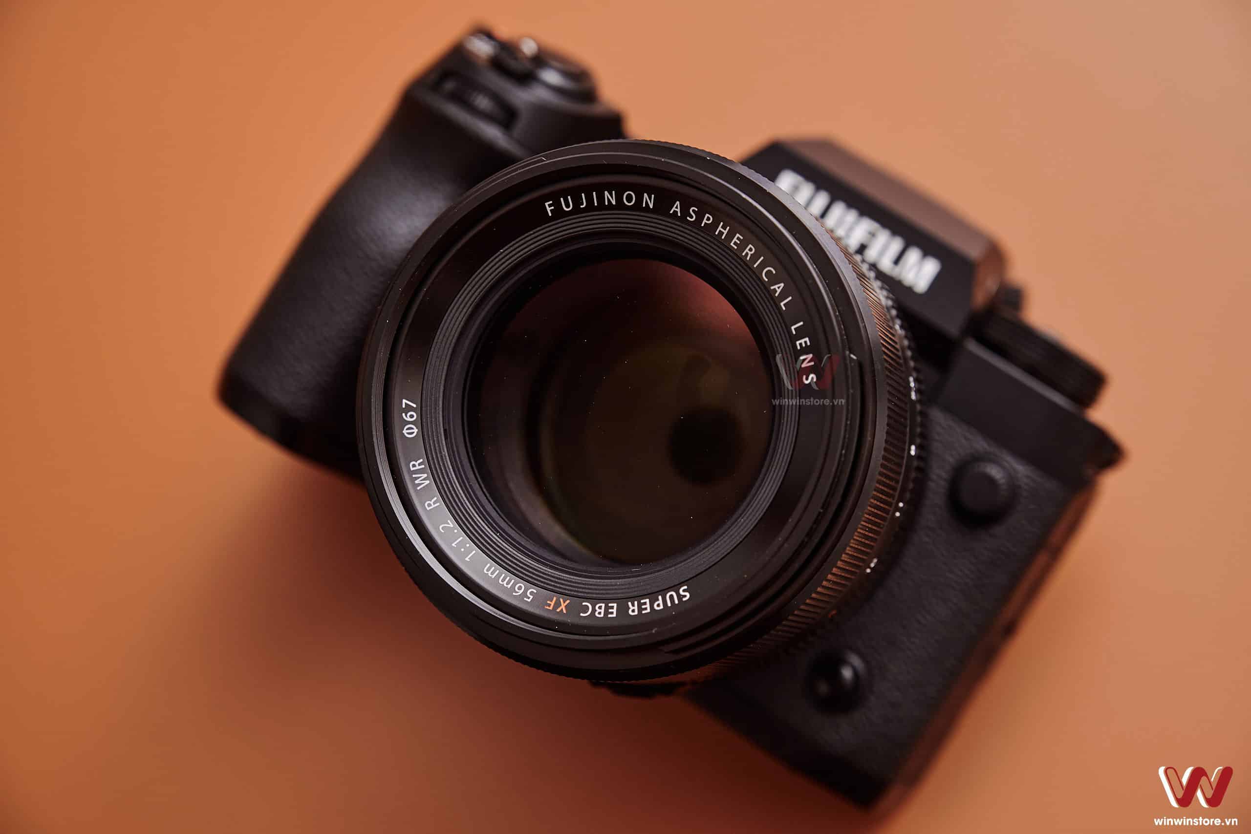Trên tay máy ảnh Fujifilm X-H2: Đỉnh cao máy ảnh APS-C của năm