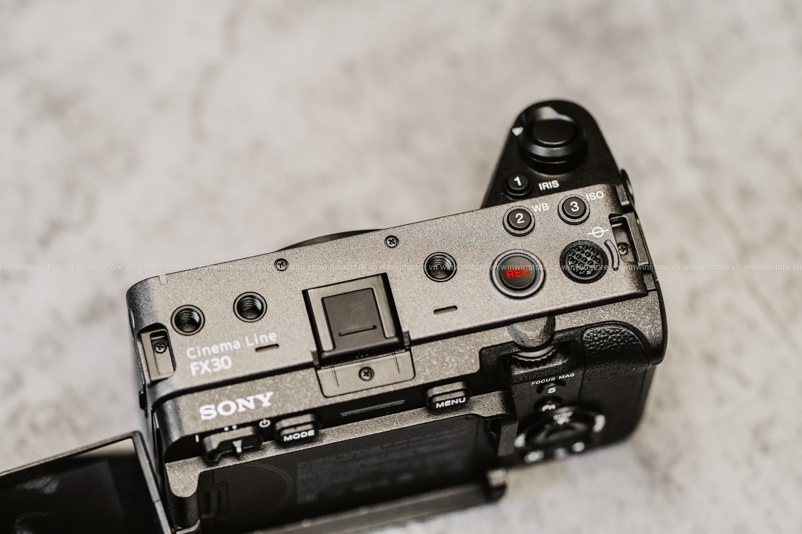 Máy quay Sony FX30