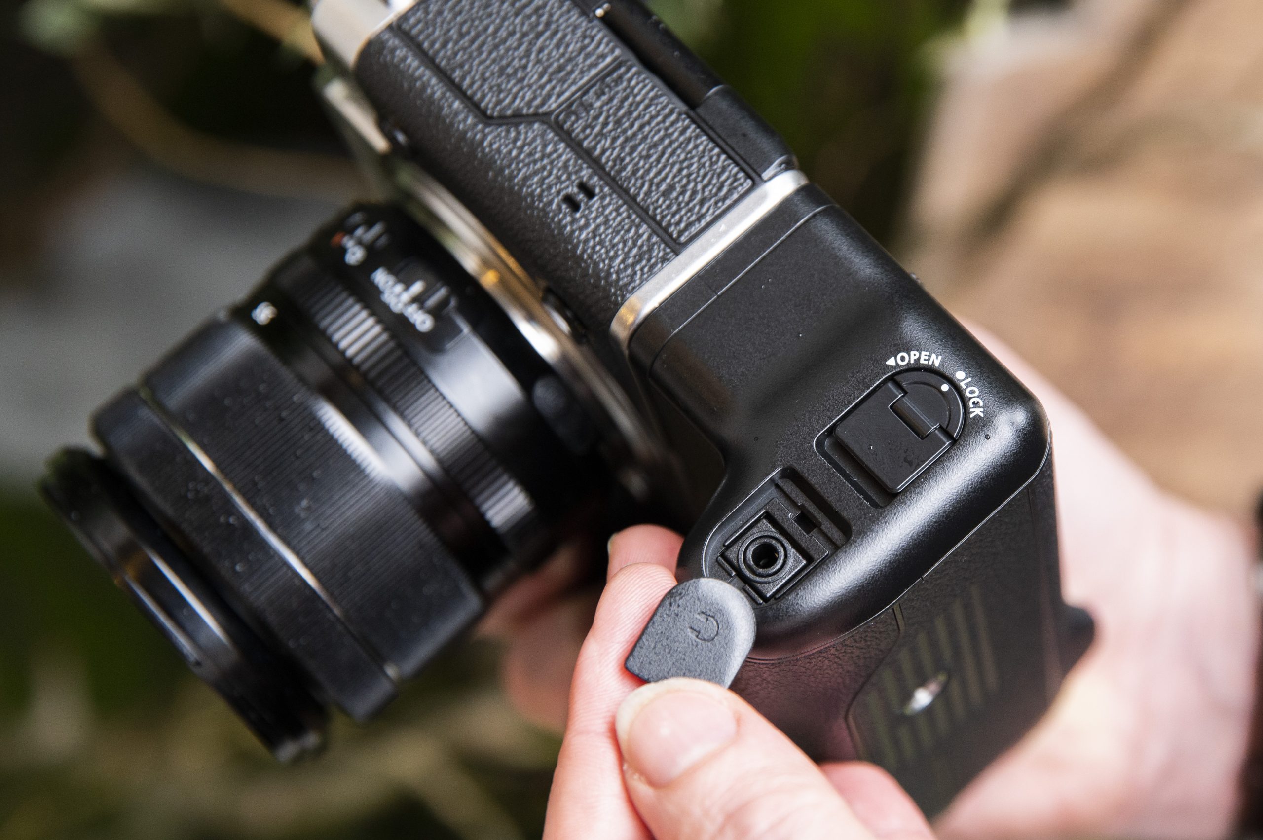 Vertical battery grip VG XT4 02