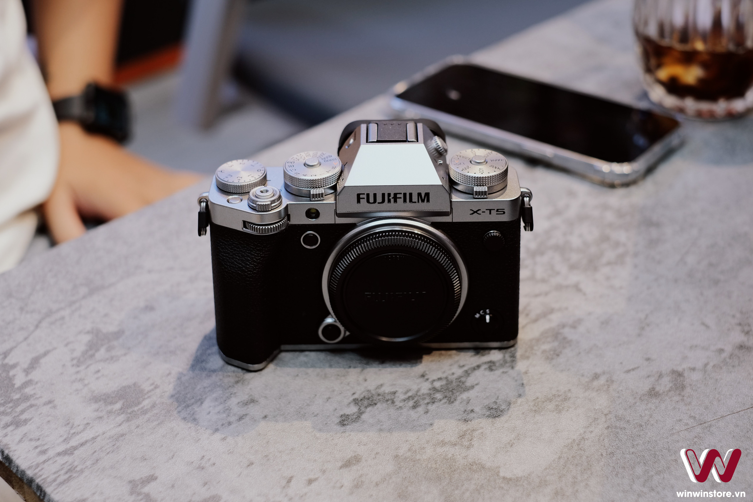 Bảng giá Fujifilm tháng 8/2023: Fujifilm X-H2 và X-H2s giảm tới 3 triệu đồng, Fujifilm X-T5 tặng kèm phần quà trị giá 3.1 triệu