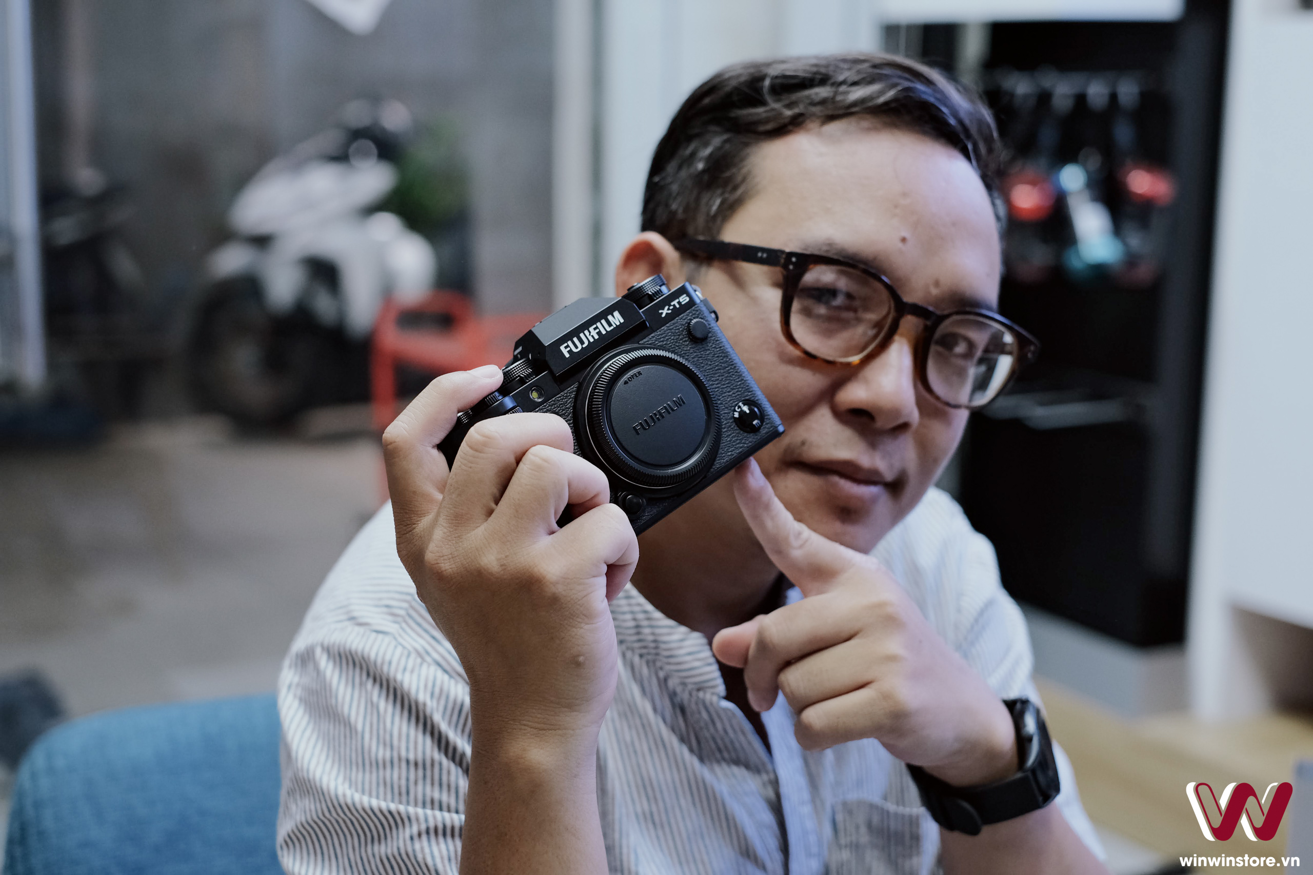 Máy ảnh Fujifilm X-T5 chính thức trao tay khách hàng đặt trước tại WinWinStore