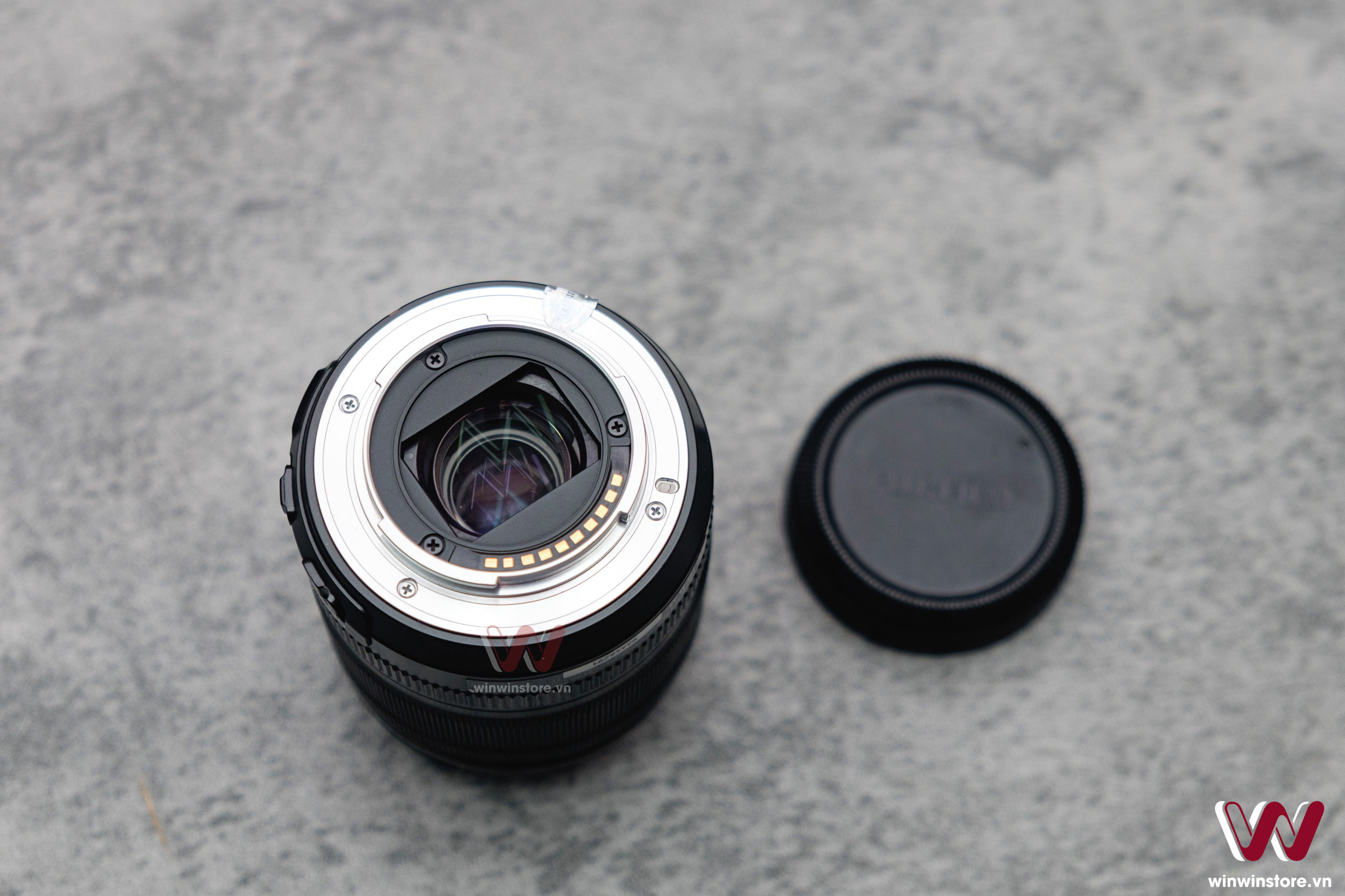 Ống kính Fujifilm XF 18-55mm F2.8-4 R LM OIS