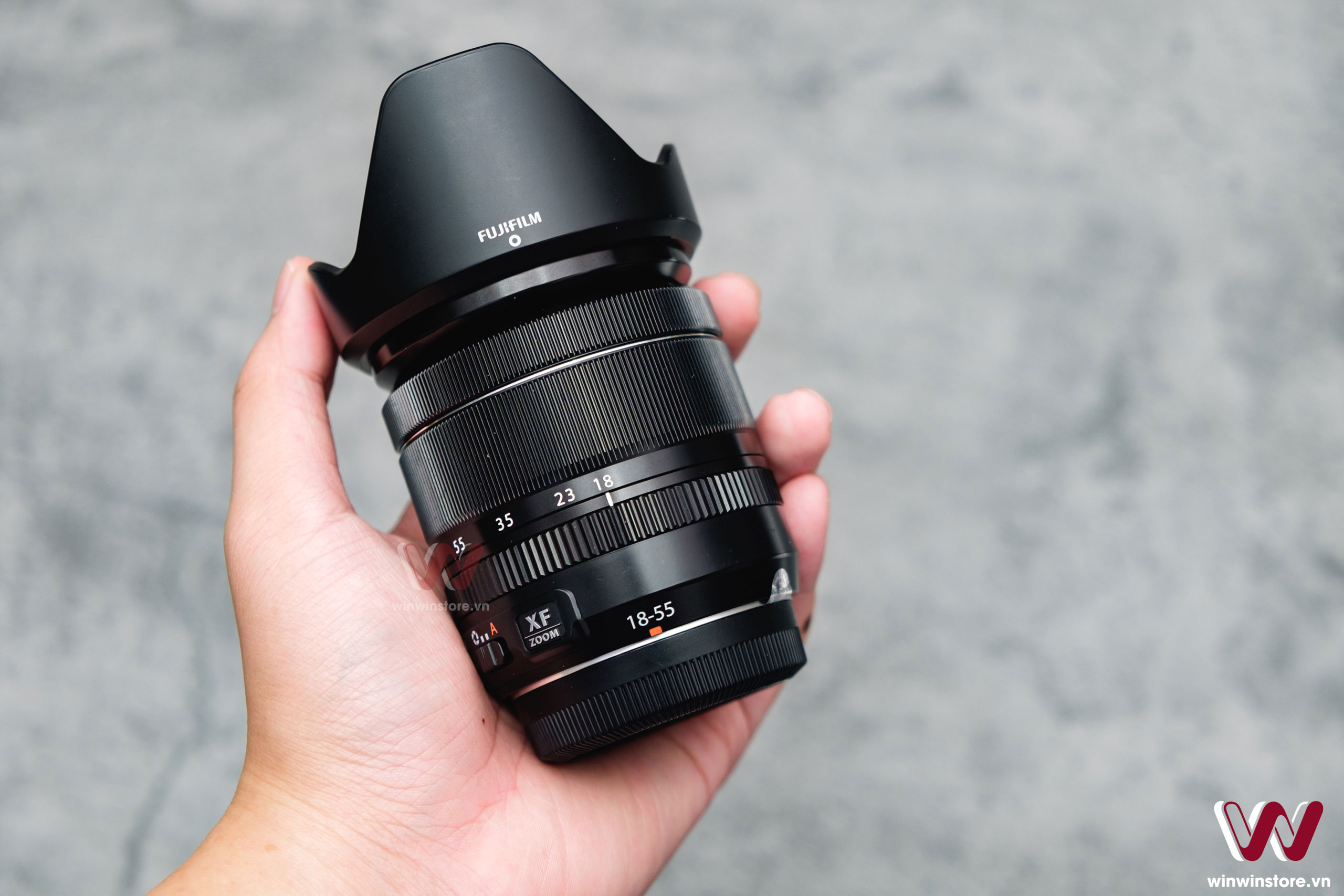 Ống kính Fujifilm XF 18-55mm F2.8-4 R LM OIS