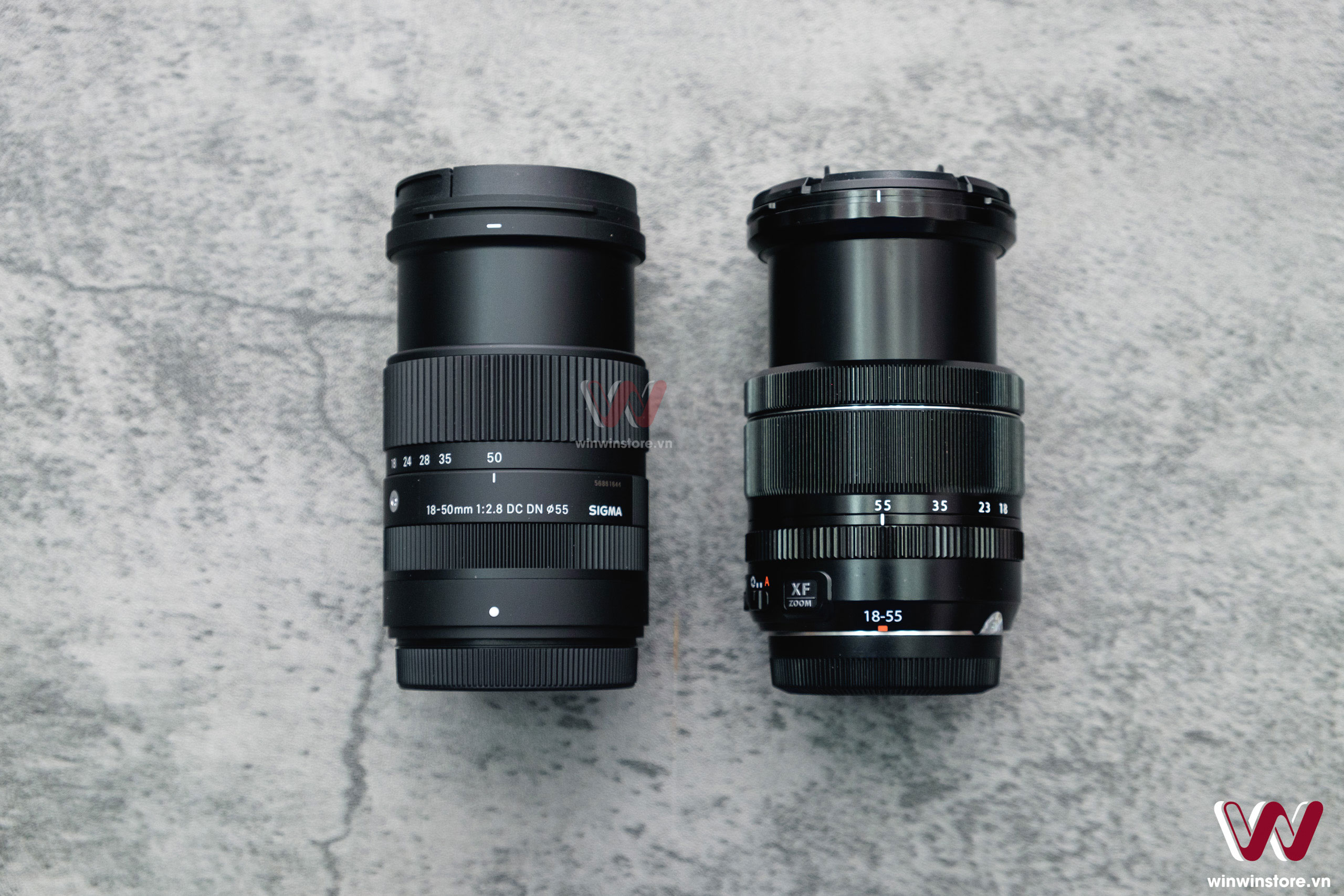 So sánh Sigma 18-50mm F2.8 với Fujifilm XF 18-55mm F2.8-4
