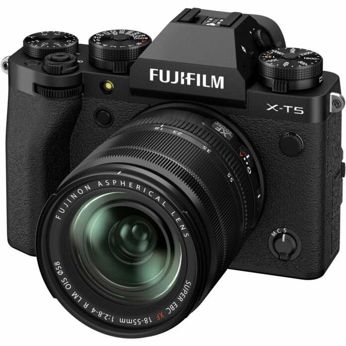 Máy ảnh Fujifilm X-T5 với ống kính XF 18-55mm (Black)