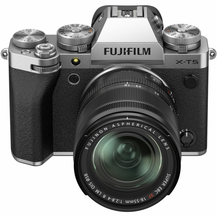 Máy ảnh Fujifilm X-T5 với ống kính XF 18-55mm (Silver)