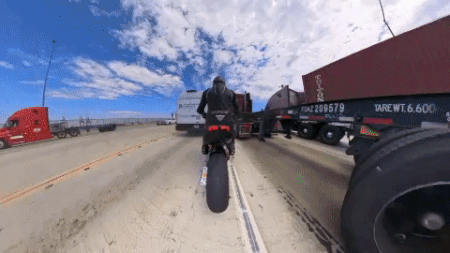 Insta360 X3 motobike04