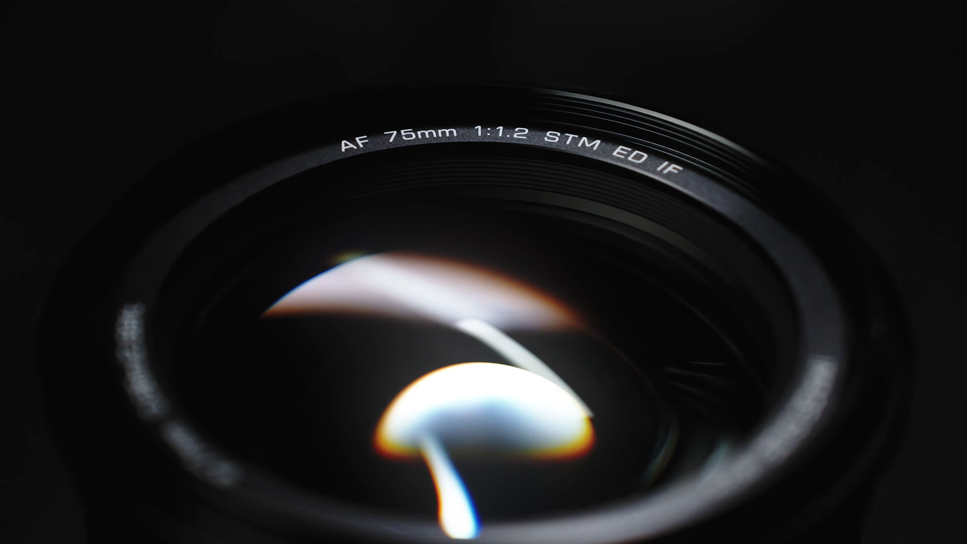 Viltrox ra mắt ống kính 75mm F1.2 AF XF Pro dành cho Fujifilm X