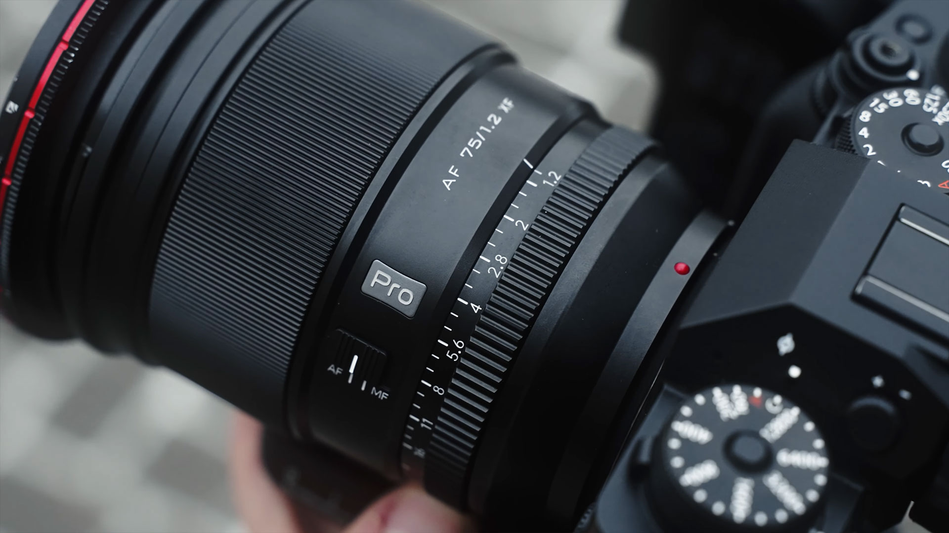 Viltrox ra mắt ống kính 75mm F1.2 AF XF Pro dành cho Fujifilm X