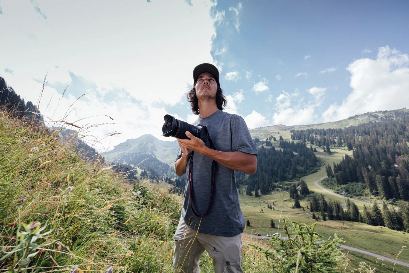 eos r6 mark ii lifestyle 56 pro cb295f3212a04abcb8e17e6868e6cdd6
