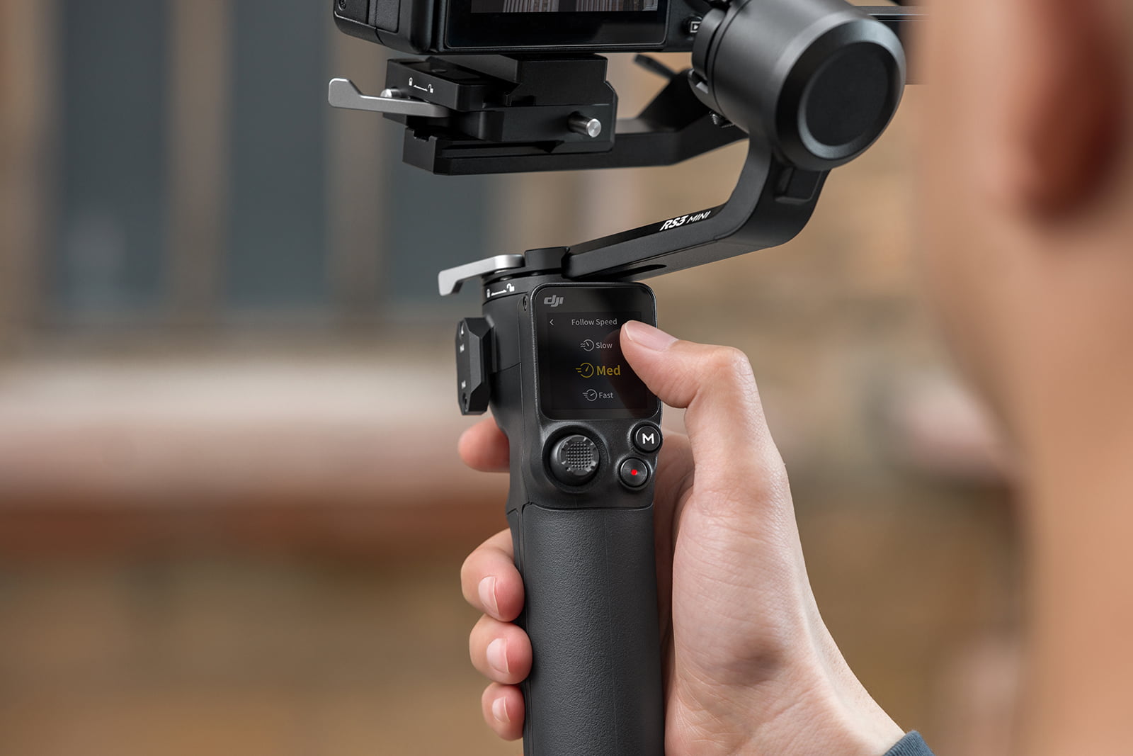 DJI ra mắt gimbal chống rung RS 3 Mini với thiết kế nhỏ gọn nhưng vẫn có nhiều tính năng cao cấp