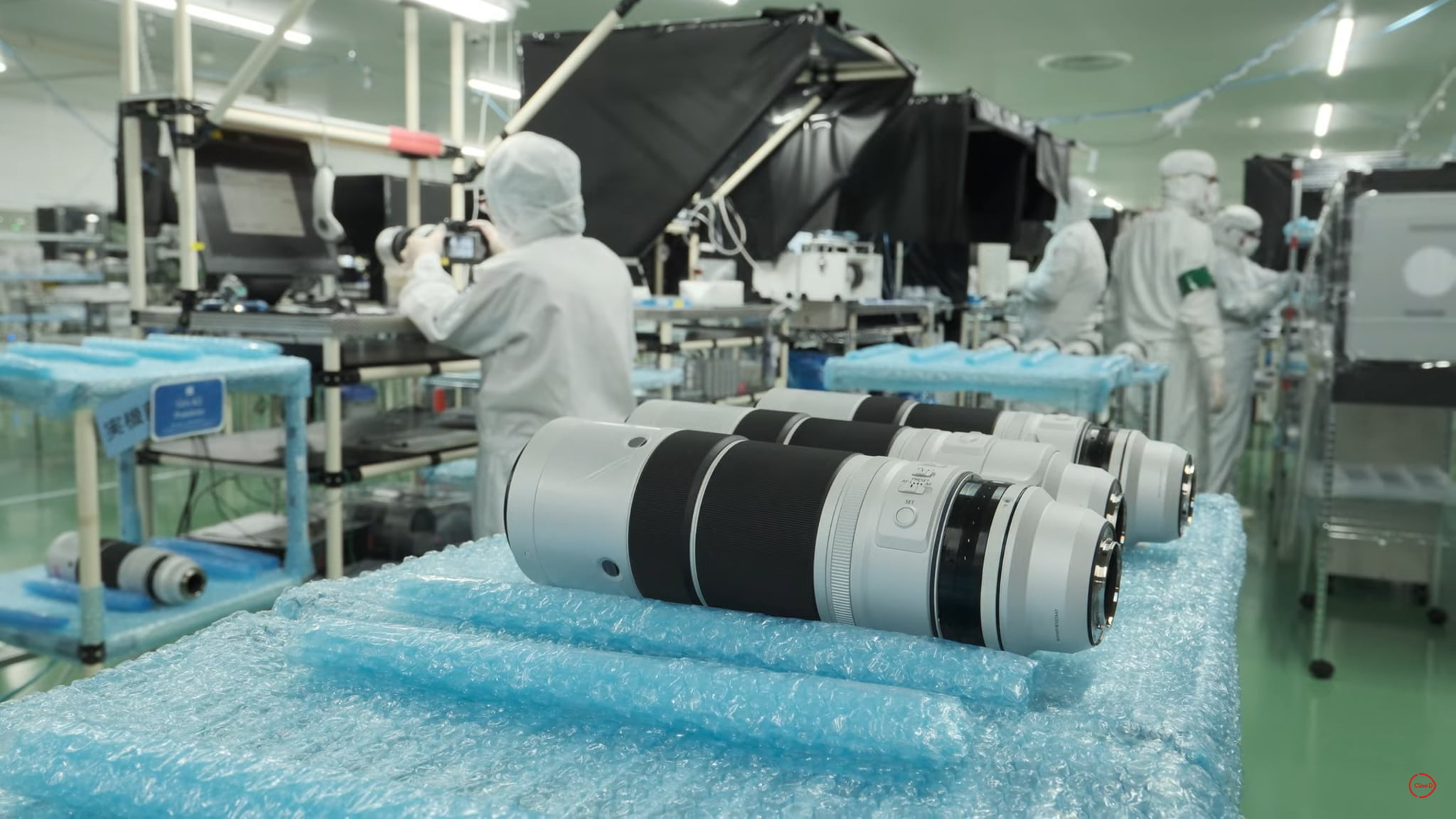 Video công đoạn lắp ráp ống kính Fujifilm XF 150-600mm F5.6-8