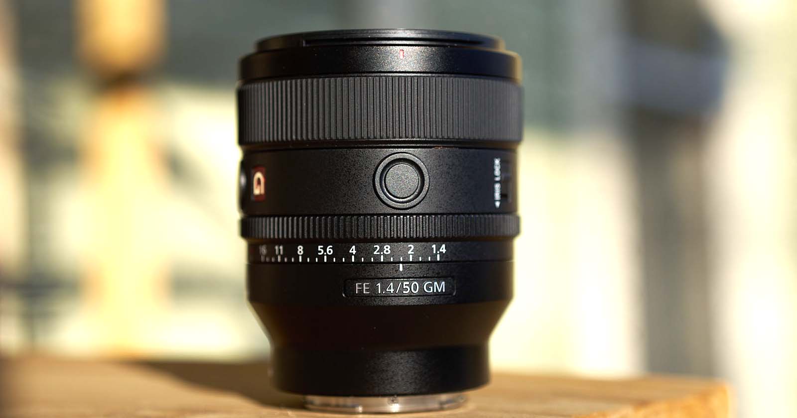 Sony 50mm F1 4 FE 01