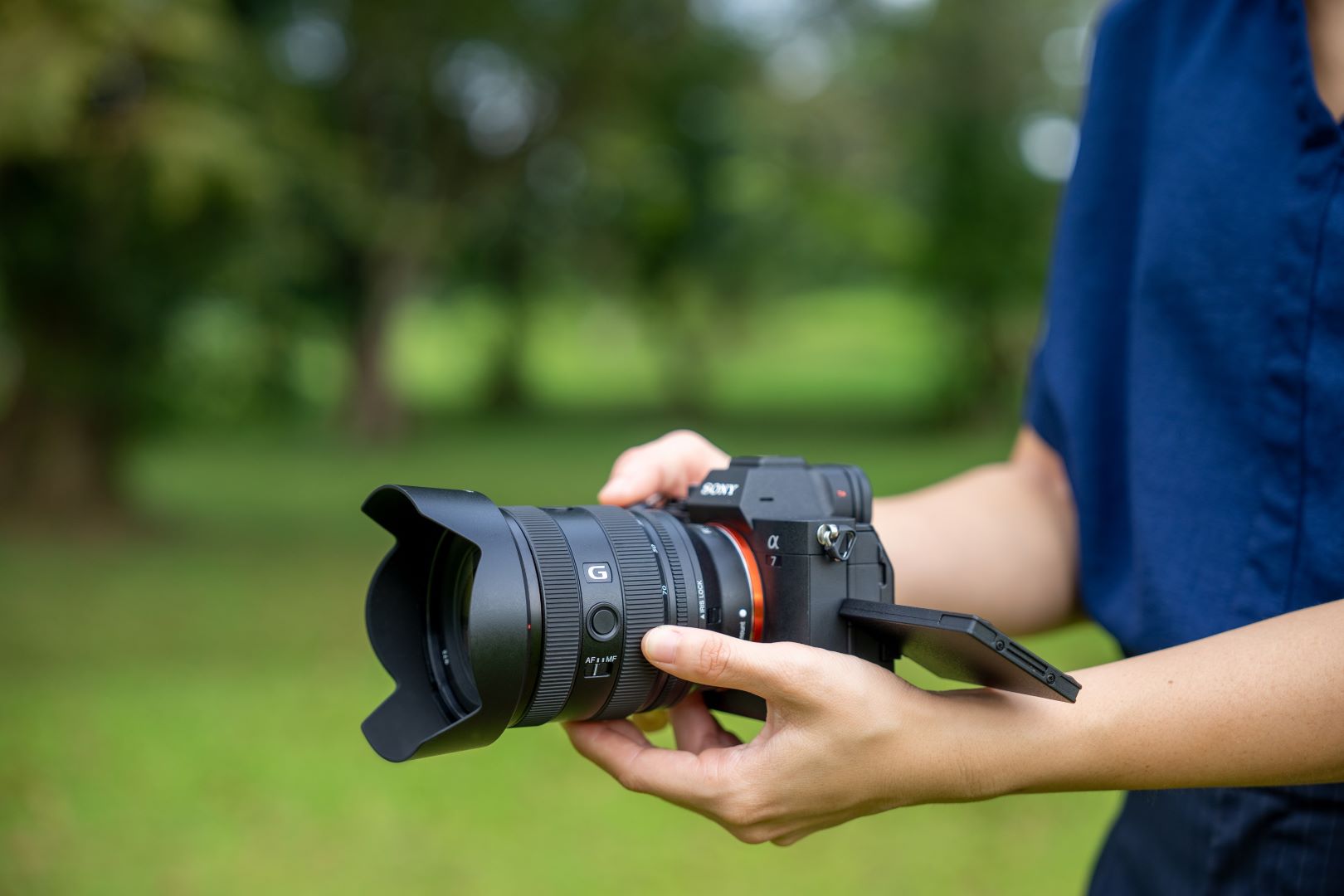 Sony FE 20 70mm F4 G 12