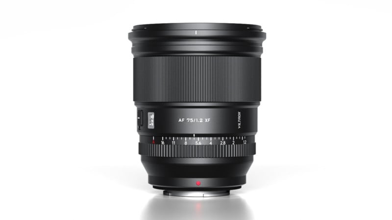 Viltrox AF 75mm F1 2 011