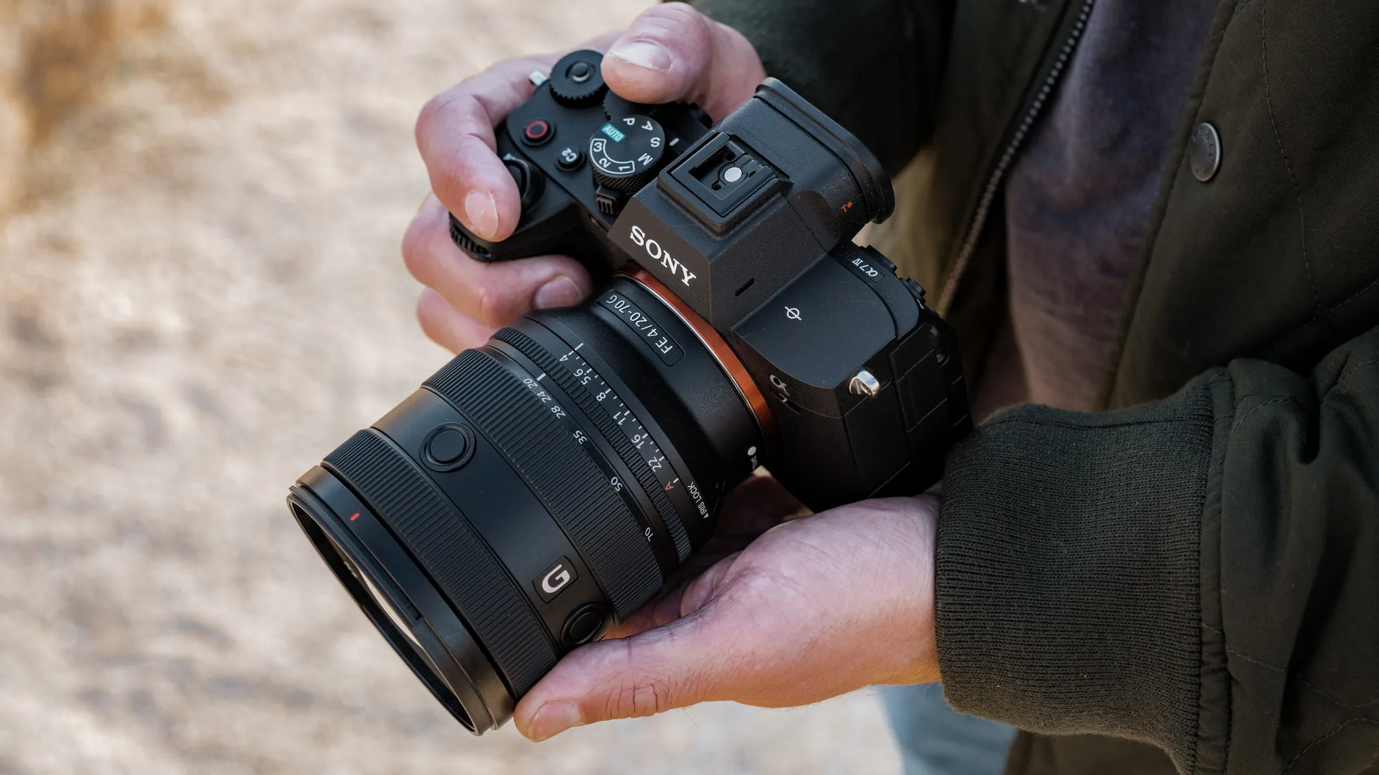 Sony FE 20 70mm F4 G 02
