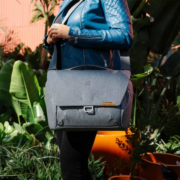 Túi Peak Design Everyday Messenger 13L (Ash)
