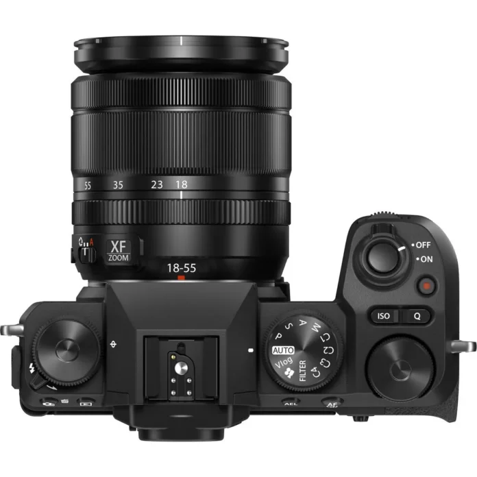 Máy ảnh Fujifilm X-S20 với XF 18-55mm