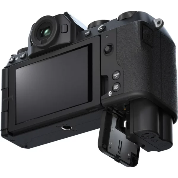 Máy ảnh Fujifilm X-S20 với ống kính XF 18-55mm