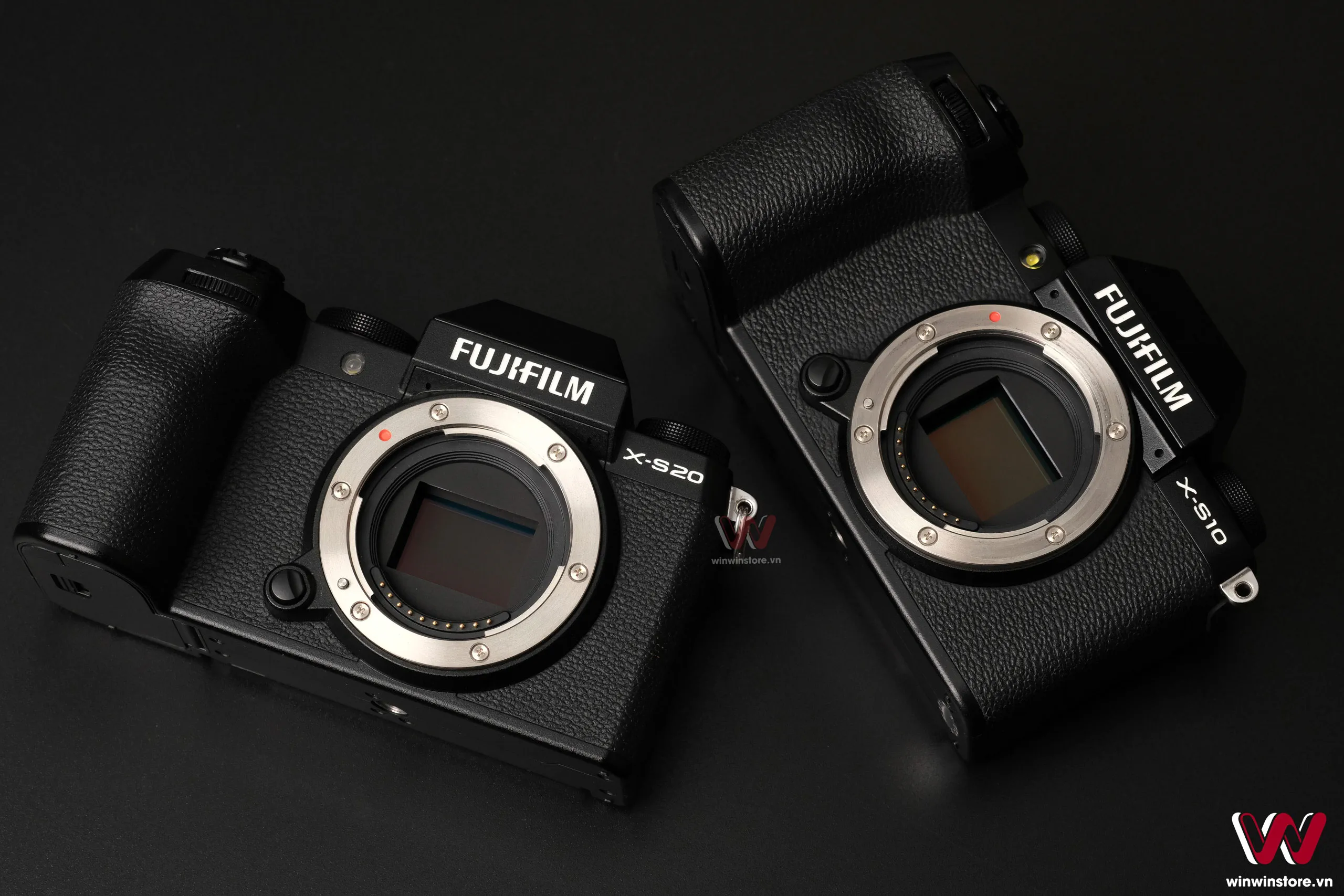 Bảng giá Fujifilm tháng 10/2023: Fujifilm X-S20 giá 31.99 triệu đồng tặng kèm thẻ nhớ và sạc đôi