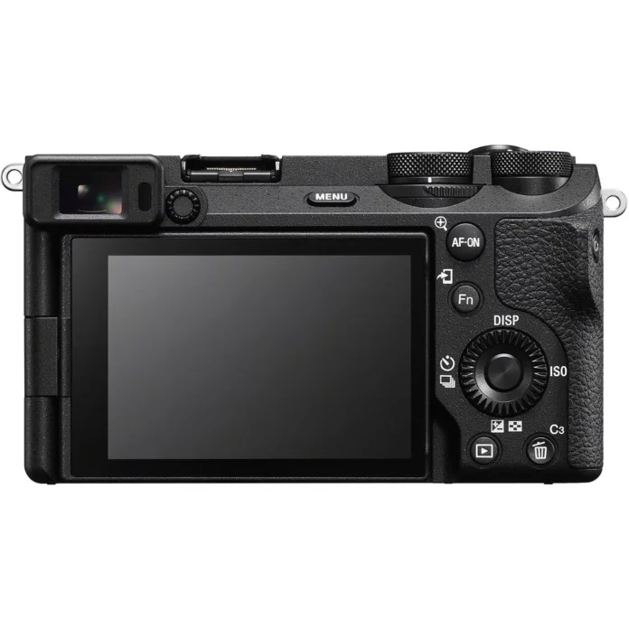 Máy ảnh Sony a6700 với ống kính 18-135mm