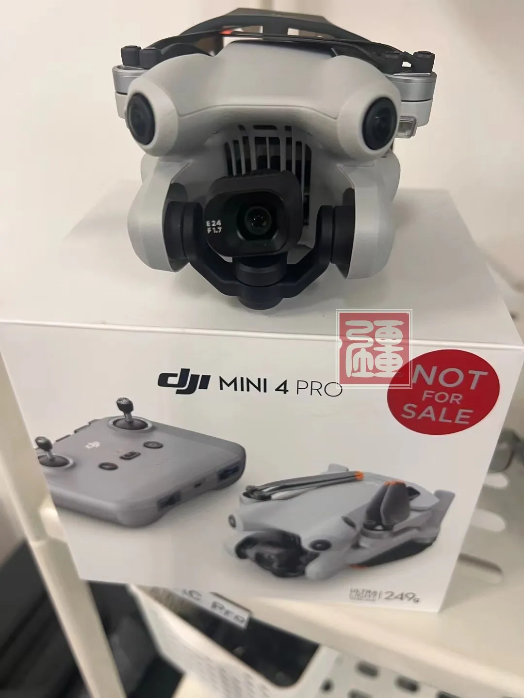 Xuất hiện ảnh hộp sản phẩm và thông số của DJI Mini 4 Pro