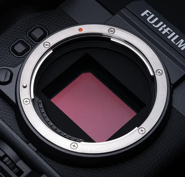 Fujifilm năm 2023: Dòng GFX bùng nổ, X Series chững lại