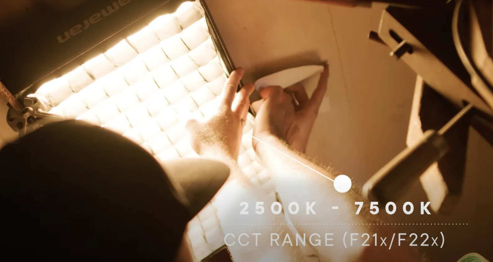 den vai amaran f21x bi color led mat v mount 8