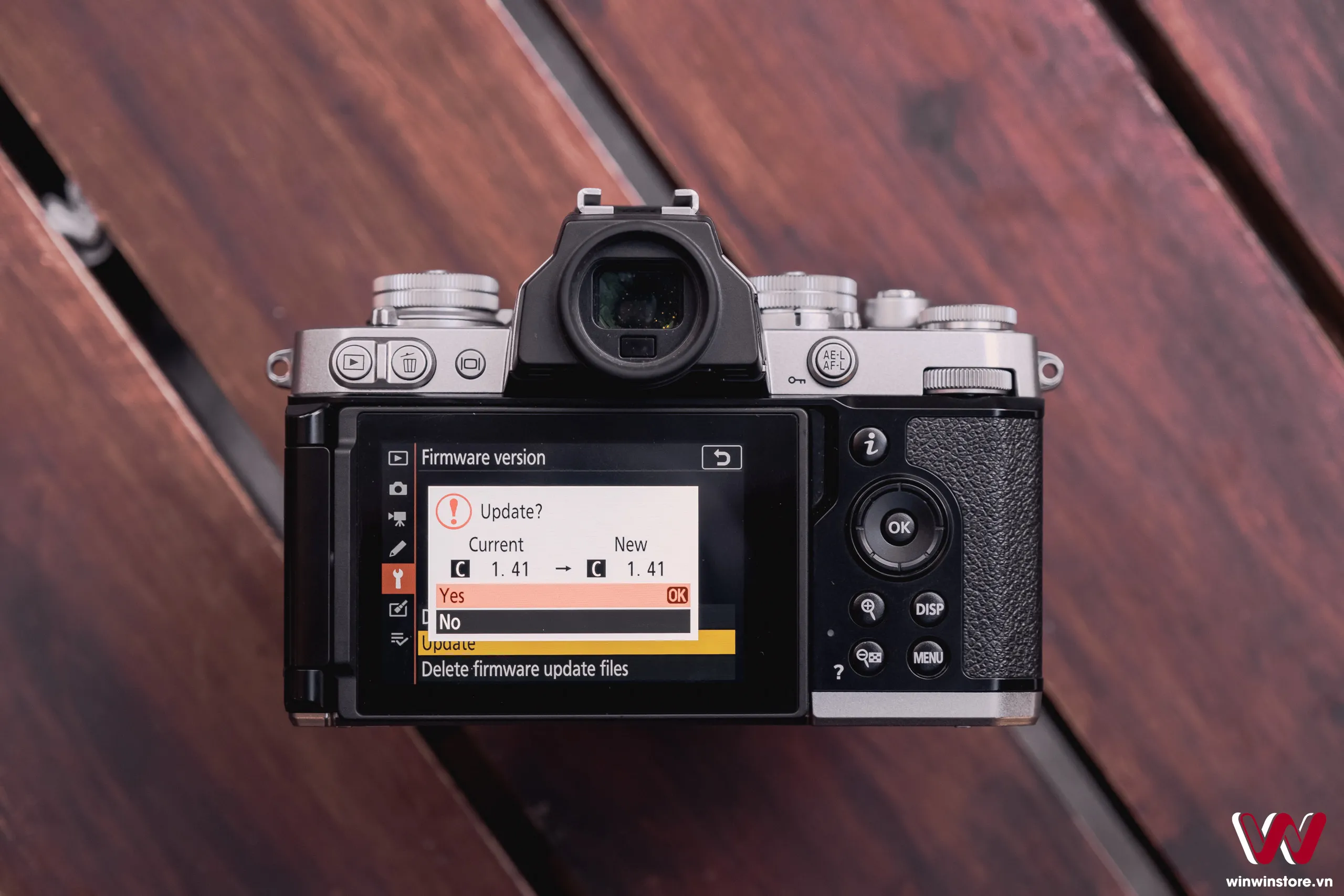 Hướng dẫn cập nhật firmware cho máy ảnh Nikon Z series