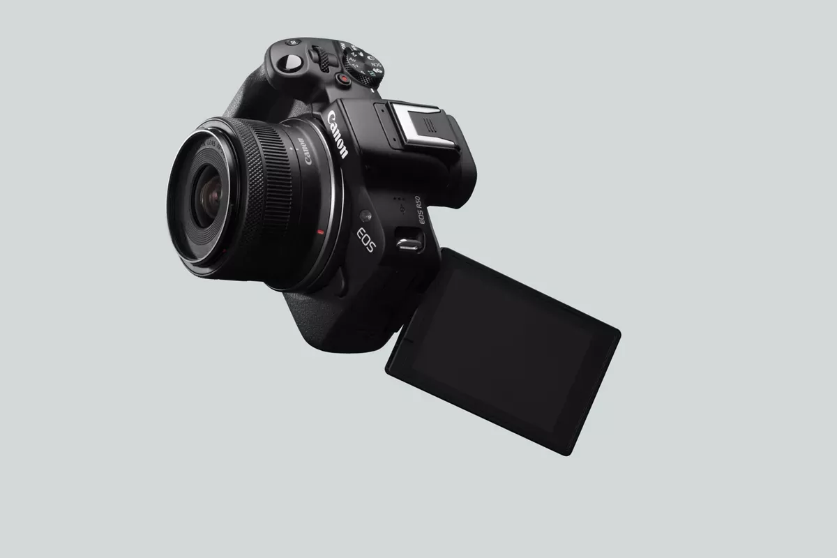 Máy ảnh Canon EOS R50 với ống kính 18-45mm (Black)