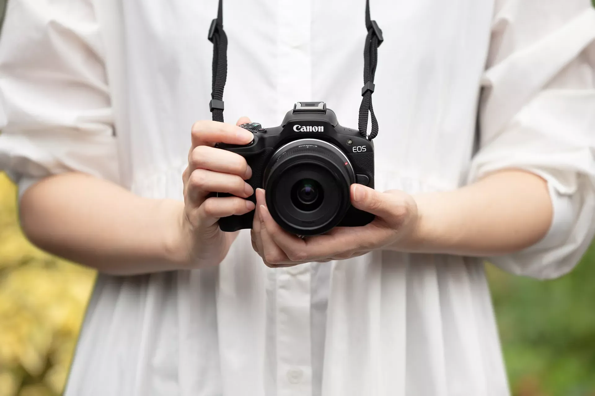 eos r50 feature1 3 2 medium