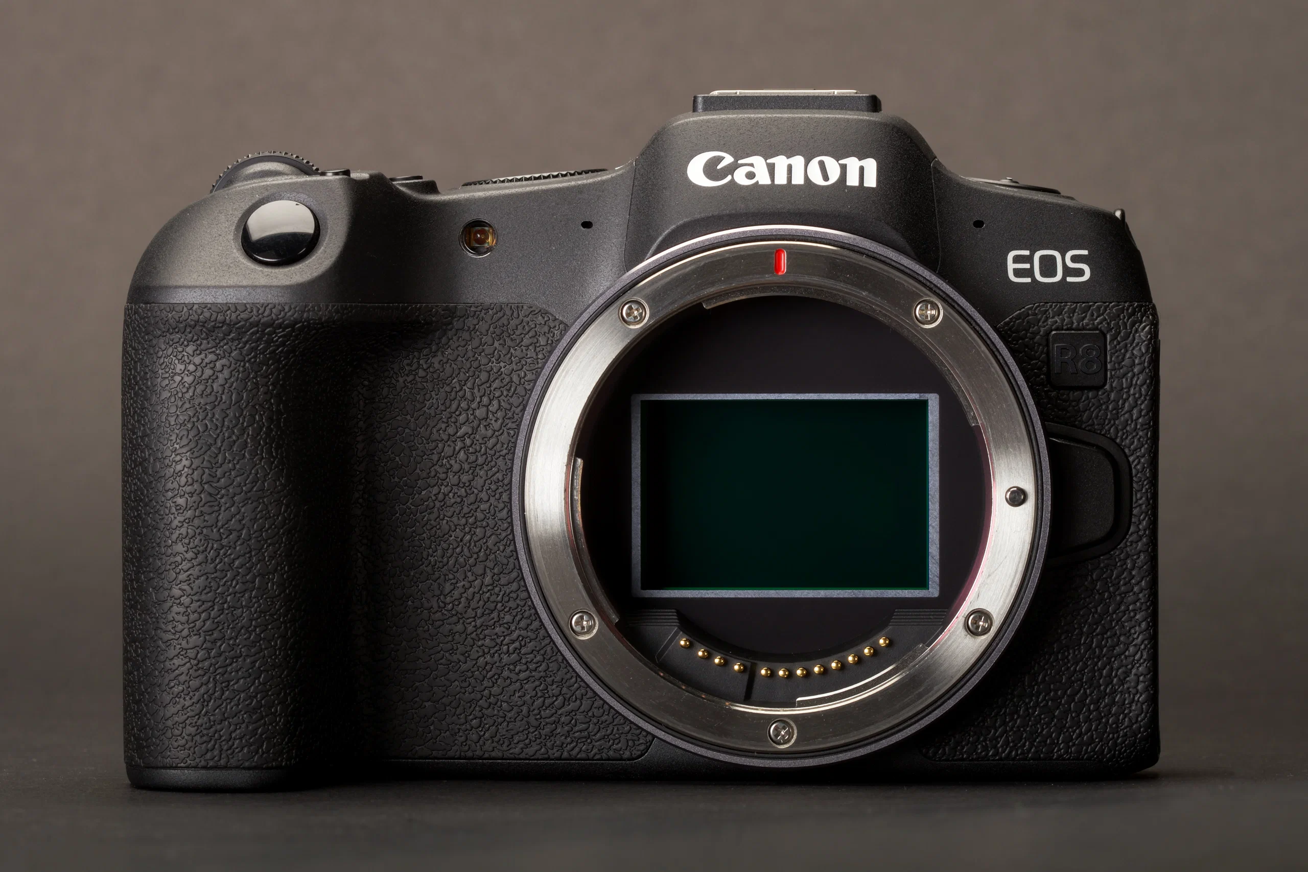 canon eos r8 front new