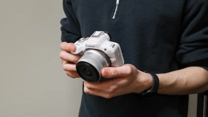 Canon EOS R50 - Máy ảnh nhập môn trong phân khúc 15 triệu năm 2024