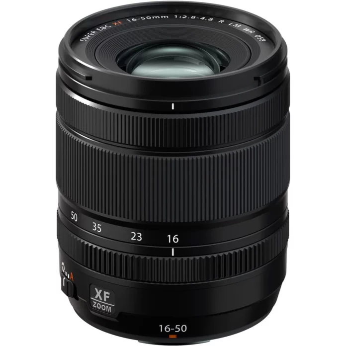 Máy ảnh Fujifilm X-S20 với XF 16-50mm