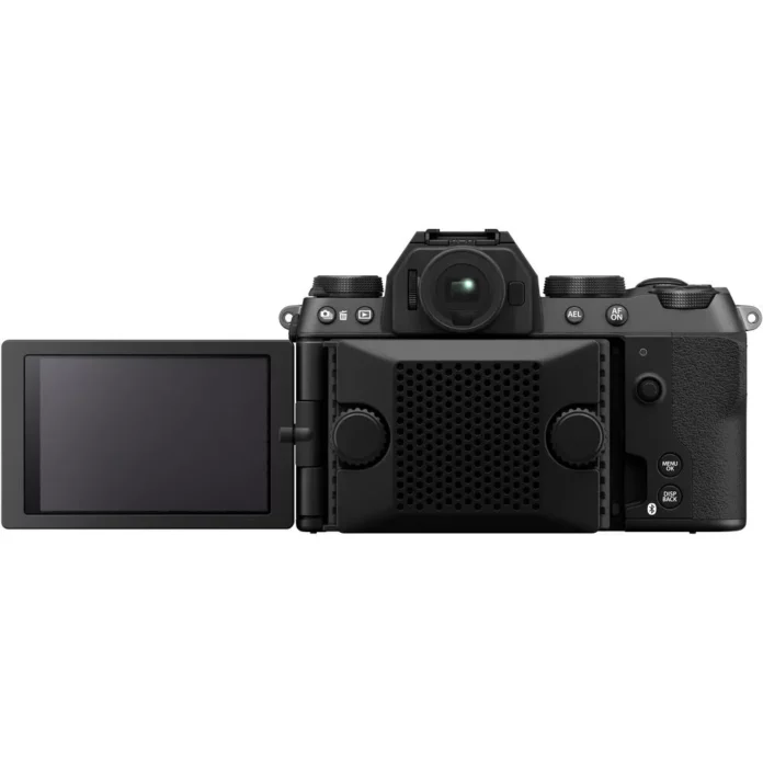 Máy ảnh Fujifilm X-S20 với XF 16-50mm