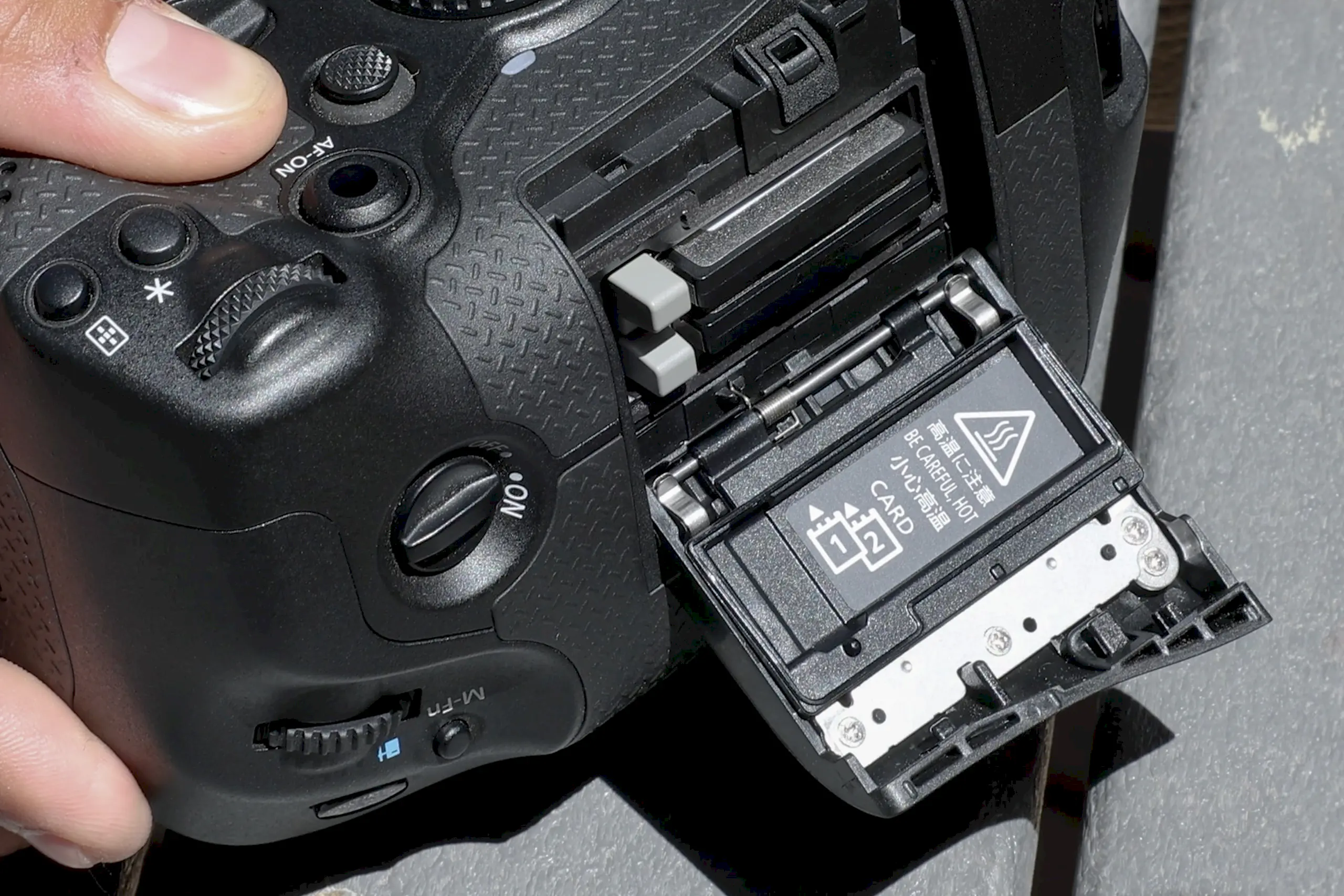 eos r1 feature6b