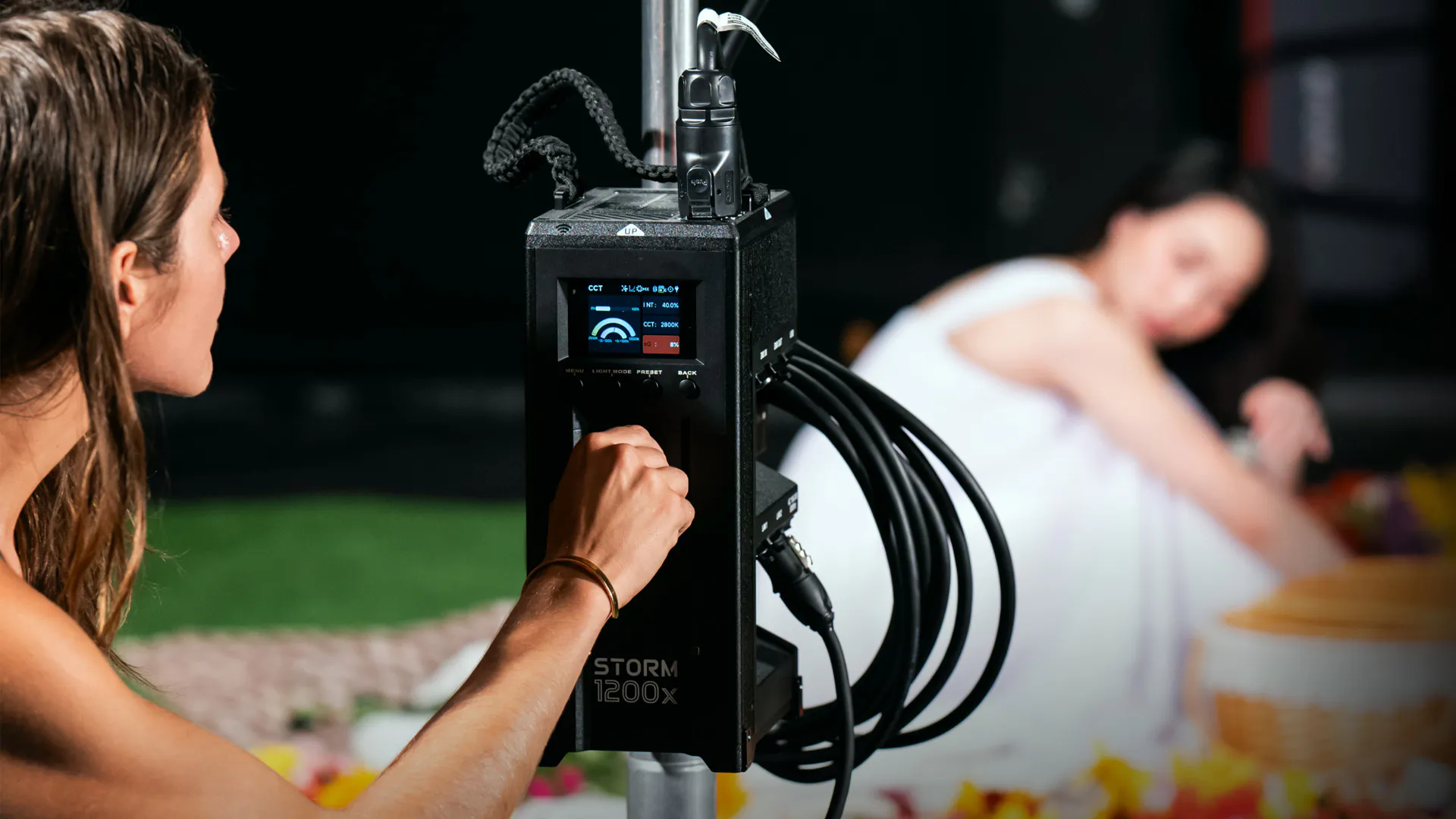 aputure storm 1200x control