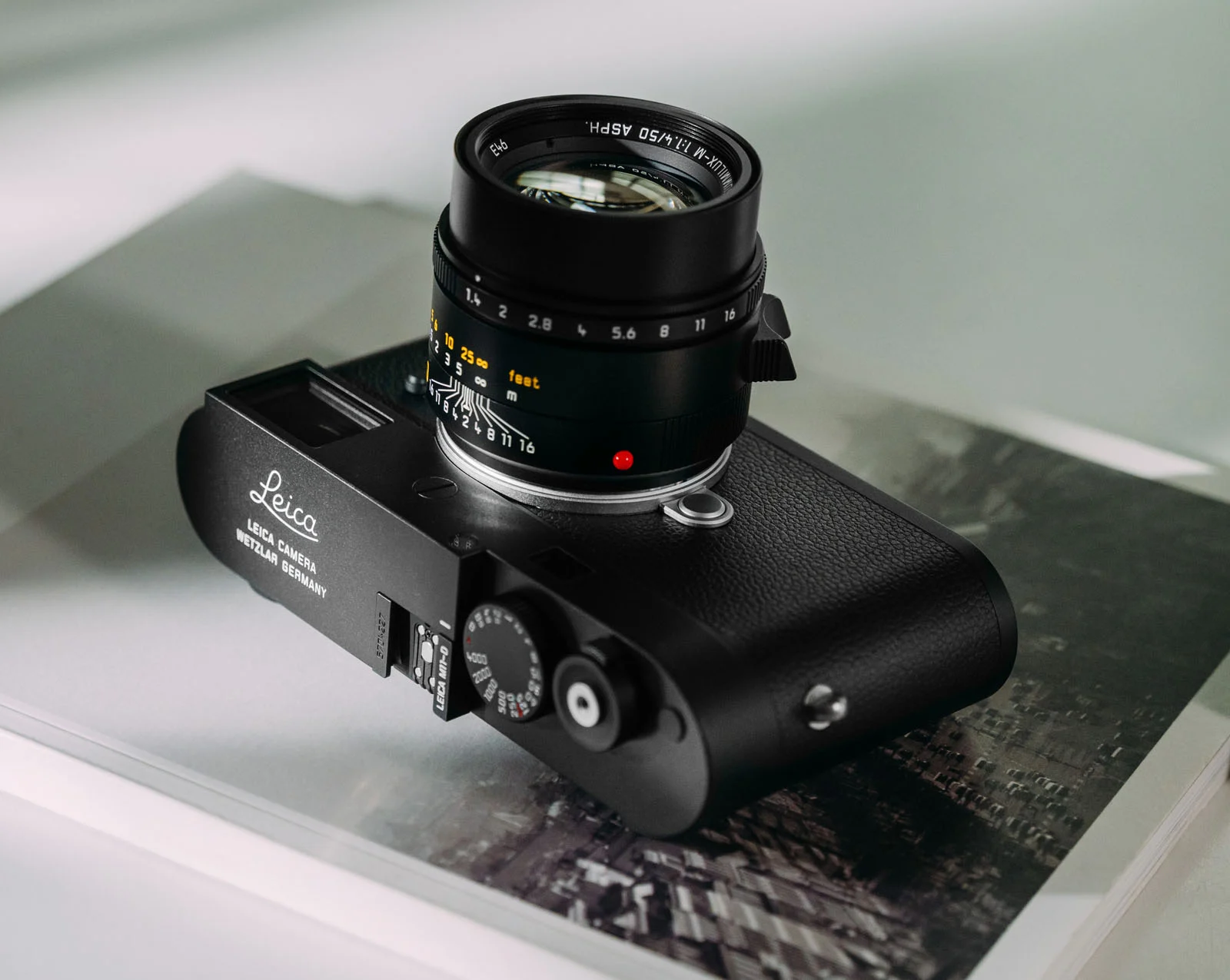 leica m11 d ambient hires 19