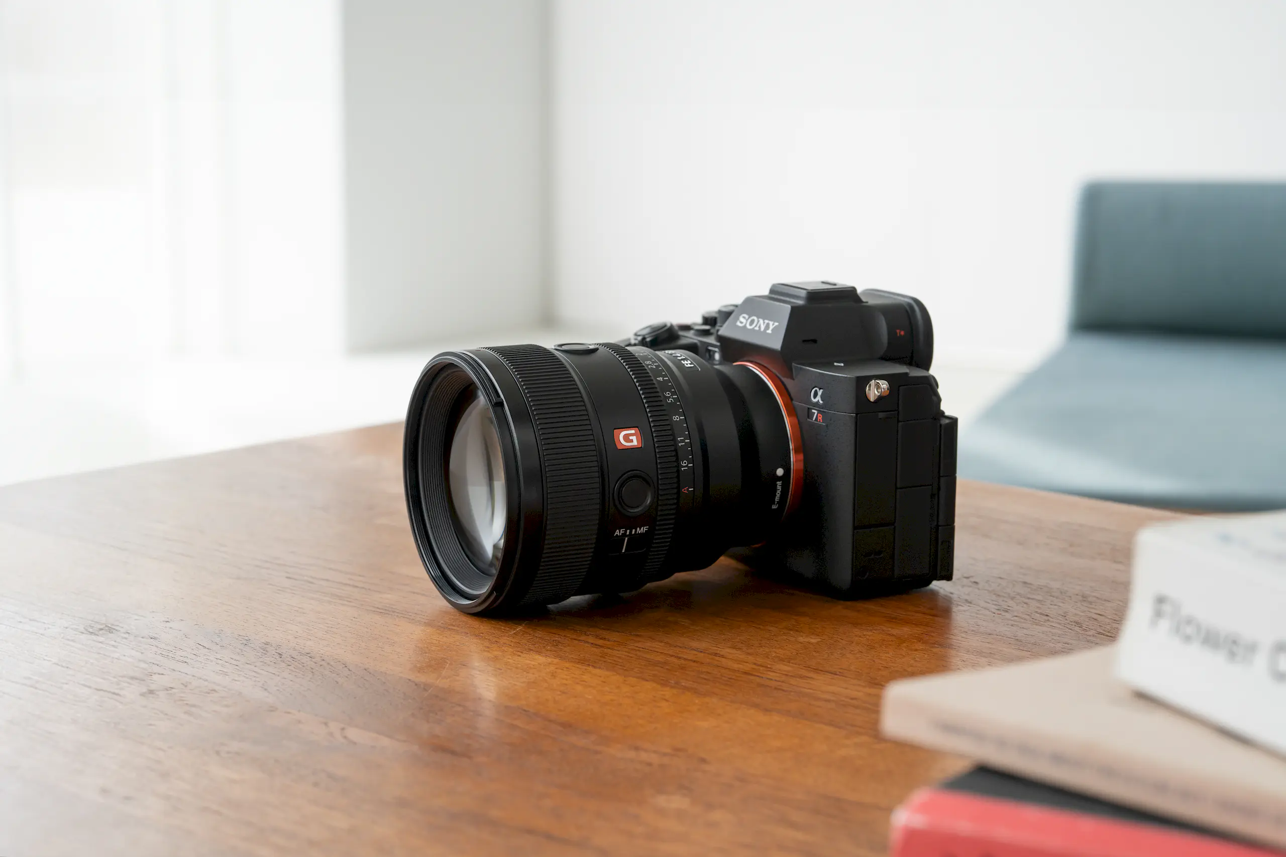 sony fe 85mm 2