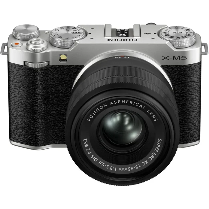 Máy ảnh Fujifilm X-M5 với XC 15-45mm (Silver)