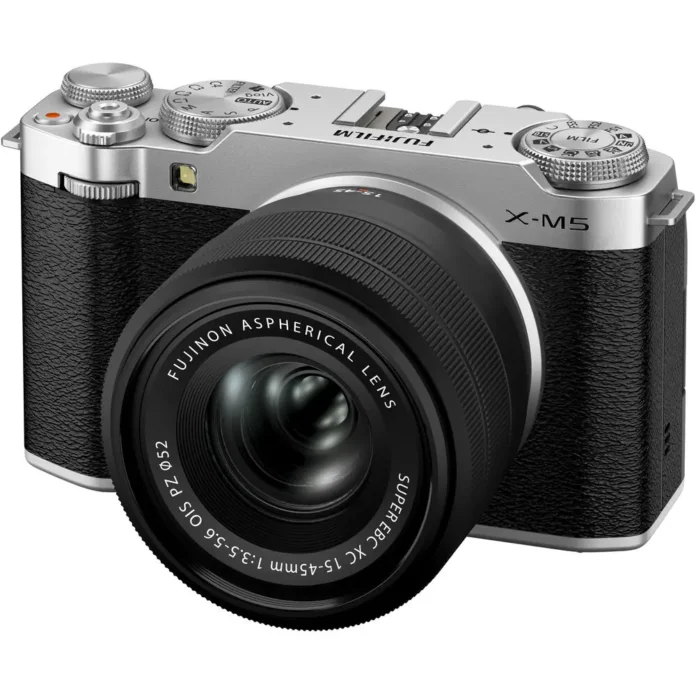 Máy ảnh Fujifilm X-M5 với XC 15-45mm (Silver)