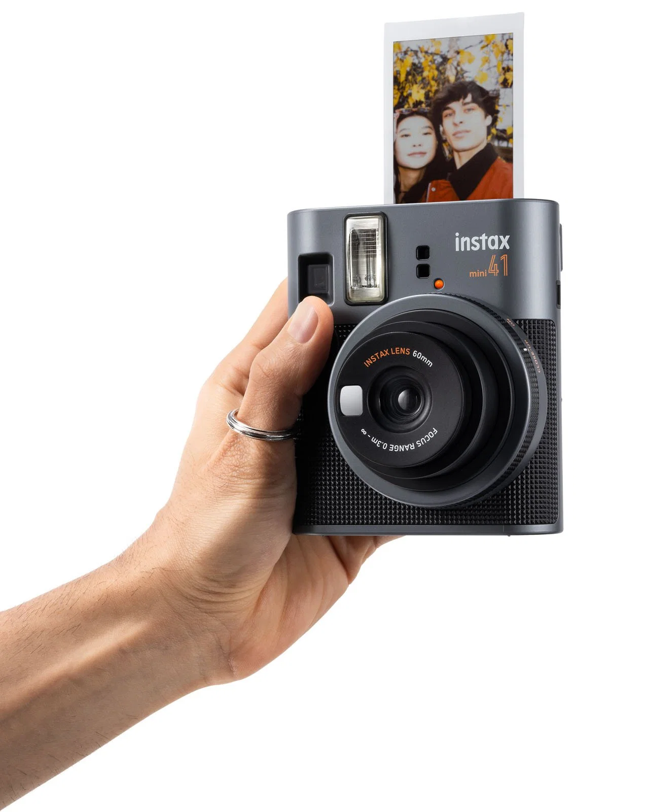 png instax mini 41 promotional images 08 selfie