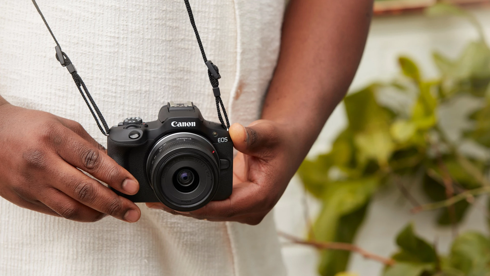 eos r100 grab and go ccb769187bb54e6688efe7a38138c54c
