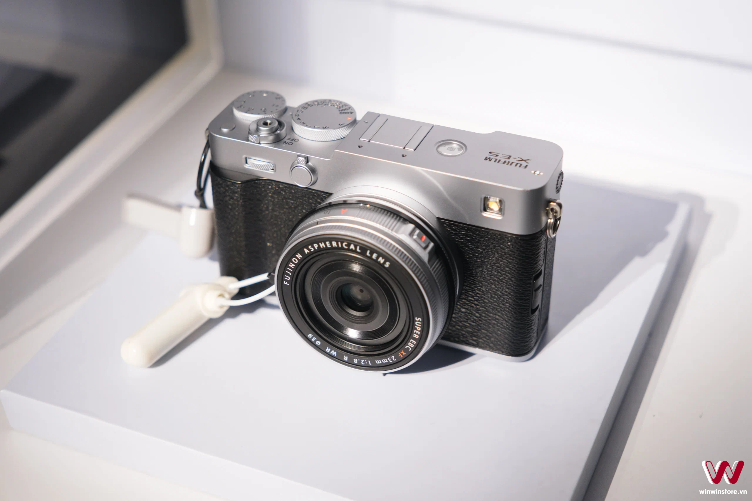 170 fujifilm trien lam i identity 0762