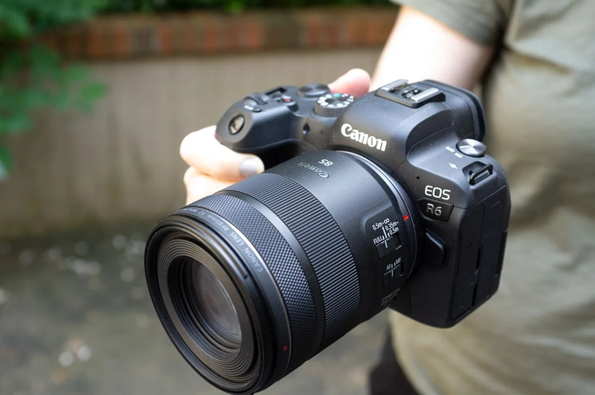 canon rf 85mm f2 is stm snapito studio 1 1 30 canon rf 85mm f2 is stm snapito studio 1 1